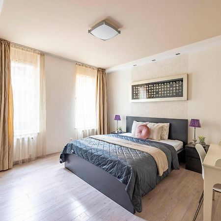 Exclusive Central Suite With Balcony By Prestige Homes Budapešť Exteriér fotografie