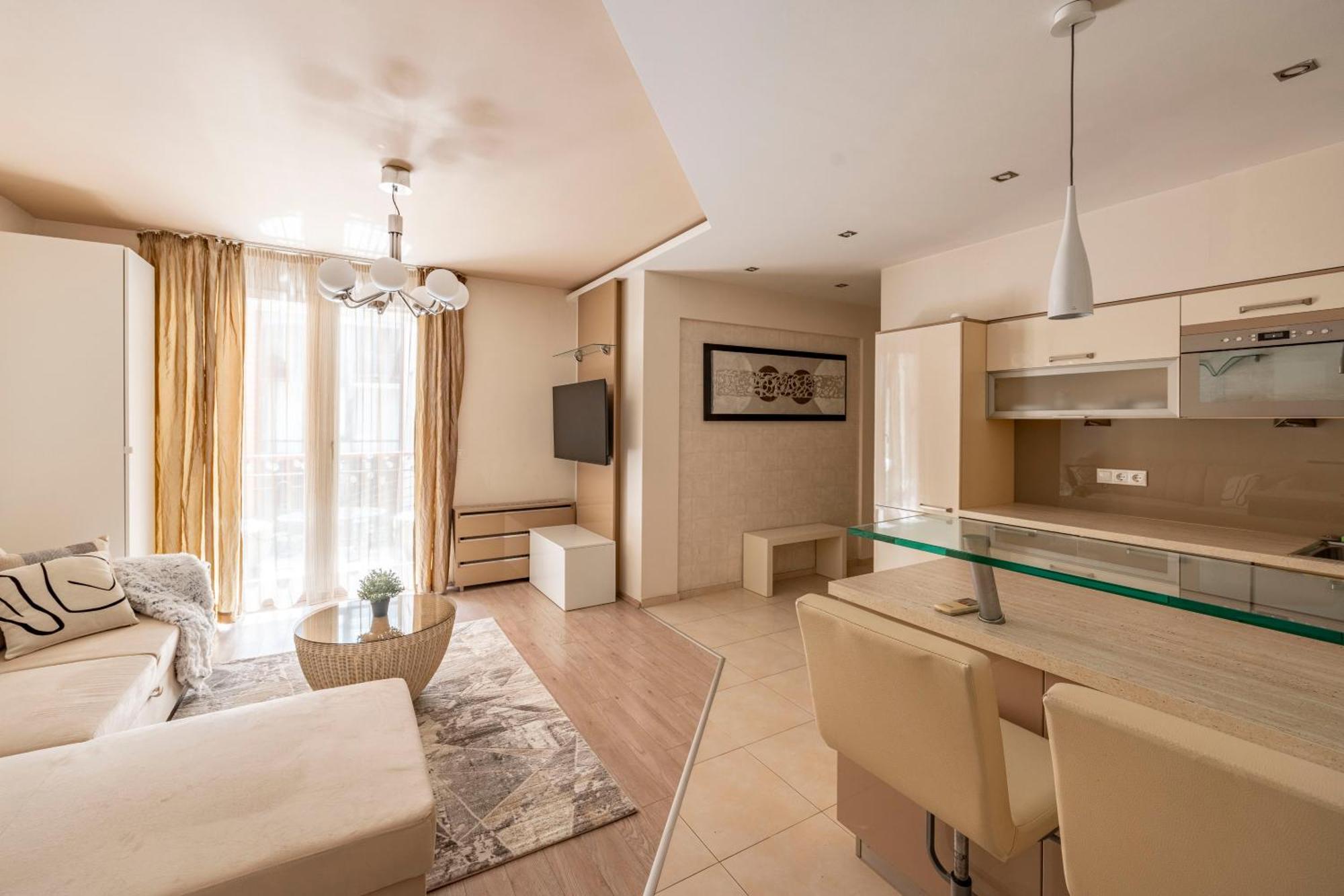 Exclusive Central Suite With Balcony By Prestige Homes Budapešť Exteriér fotografie