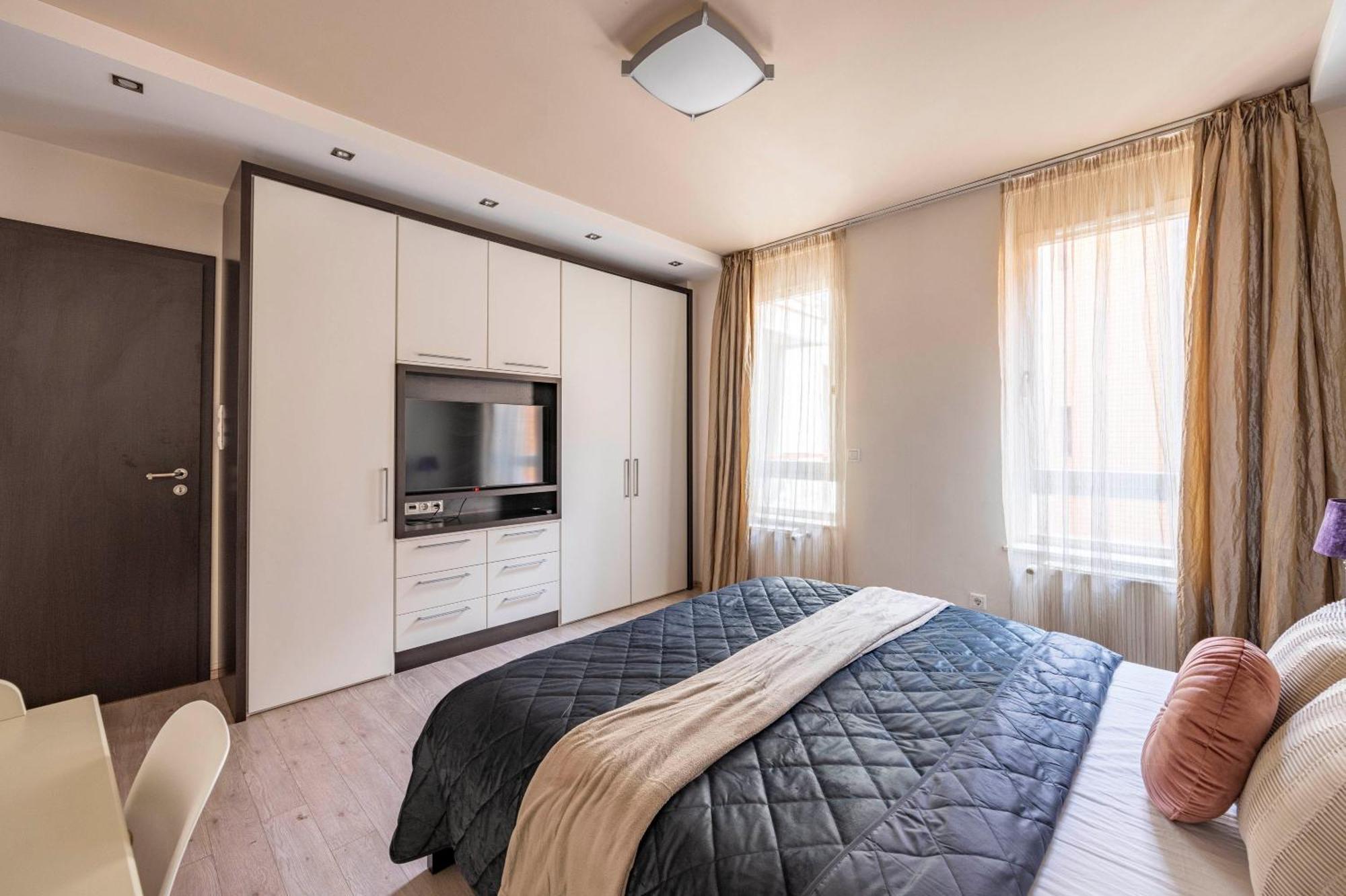 Exclusive Central Suite With Balcony By Prestige Homes Budapešť Exteriér fotografie